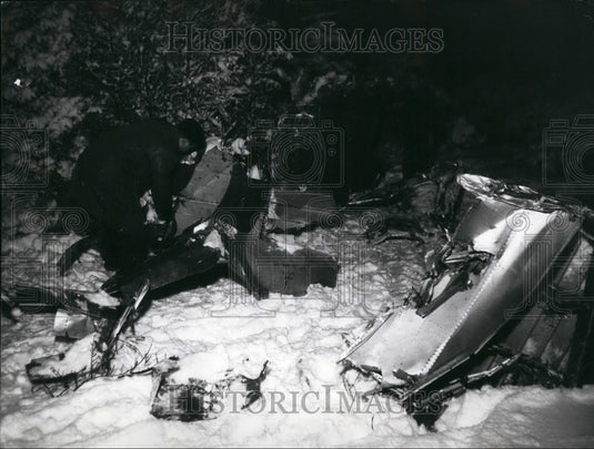 1958 Press Photo Crashed Canberra Bomber Found Silberborn Hochsolling - Historic Images