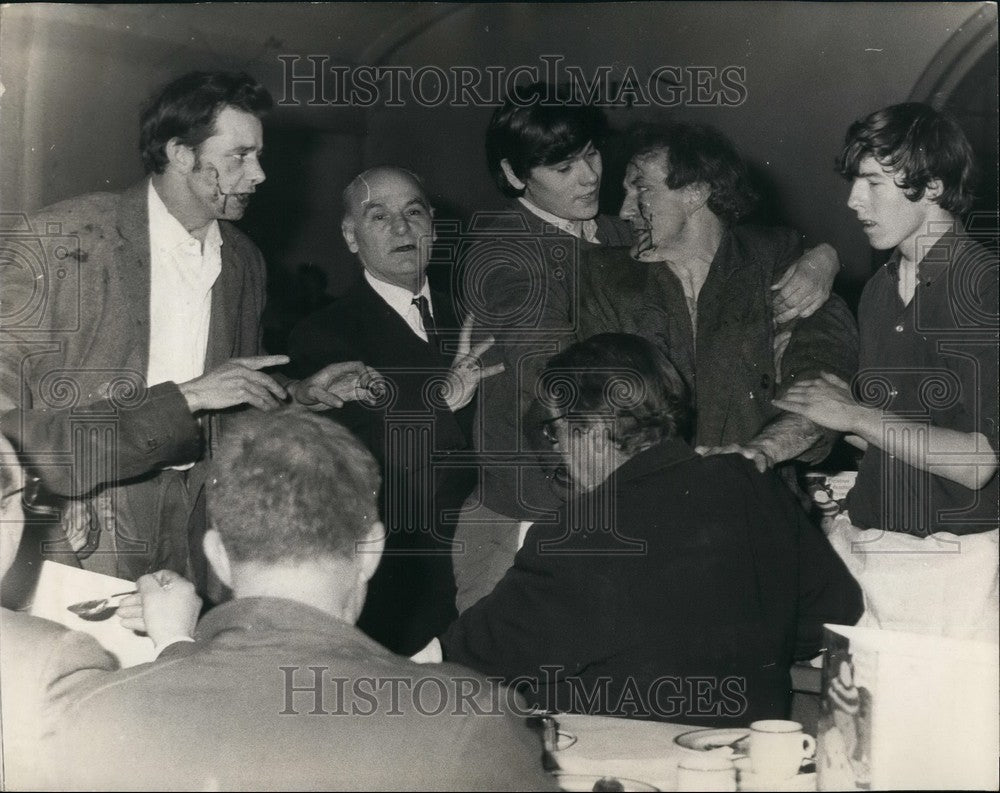 1968 Fight At Annual Christmas Dinner For Downs And Outs-London - Historic Images