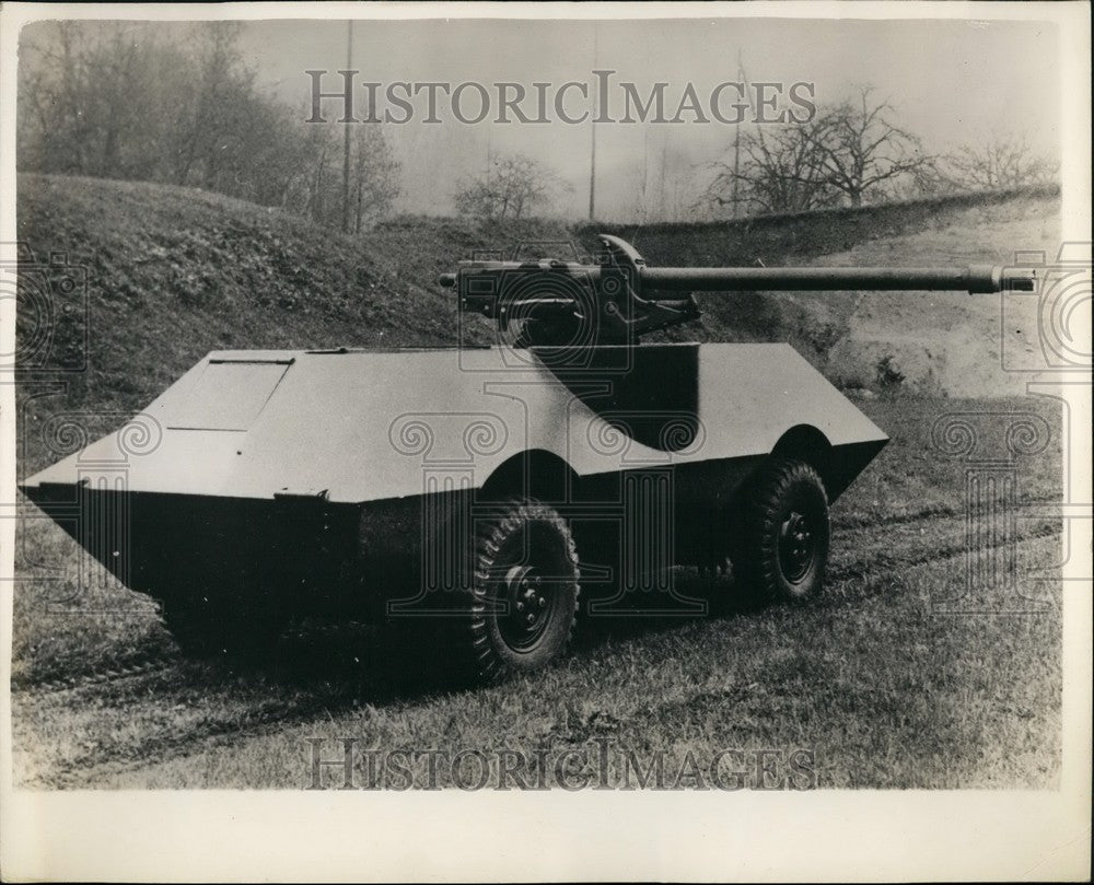 1955 New Swiss Forces Gun Car - Historic Images