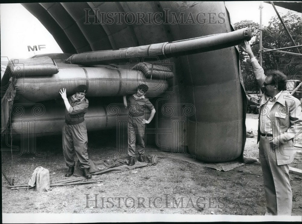 Press Photo British Army Equipment Exhibition/Mobility Demonstration-NATO Tank-Historic Images