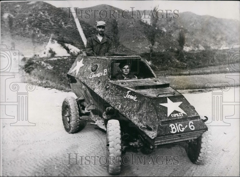 Press Photo Russian Made Armoured Car/Korean War/Harvey Stoner/Wilmer Lunchelman - Historic Images