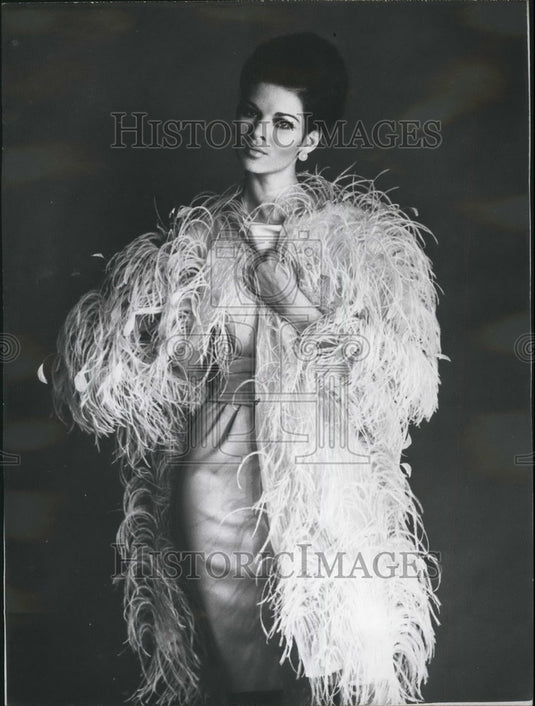 1965, Paris Dressmakers Show Spring And Summer Collections - Historic Images