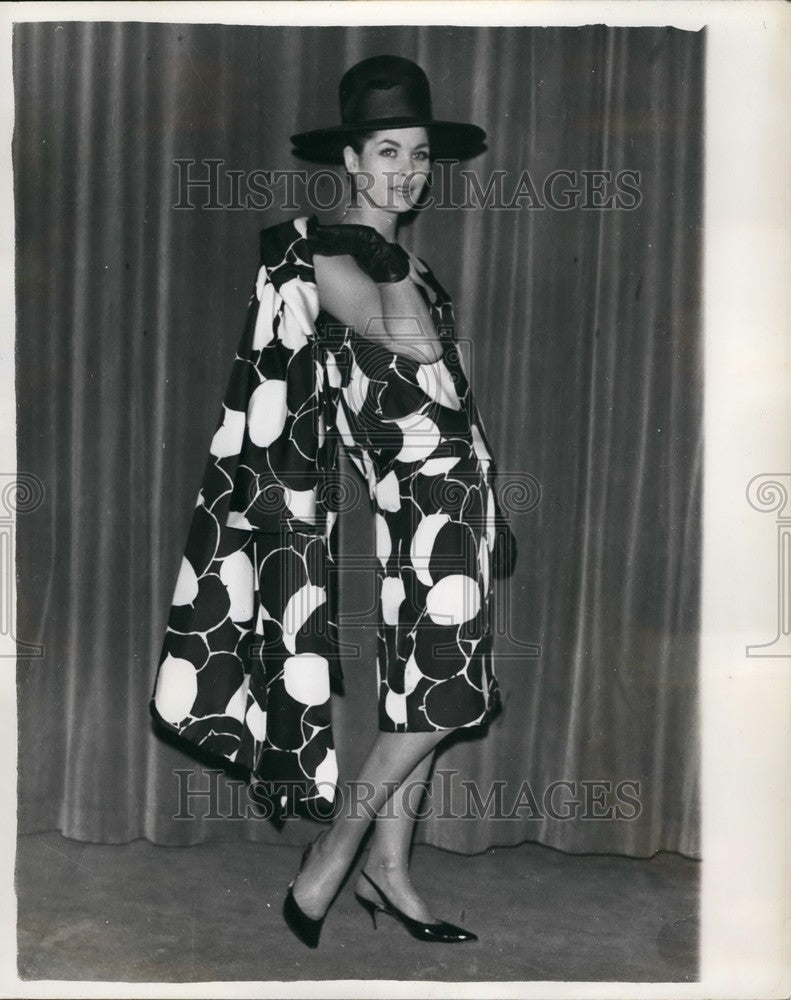 Press Photo Printed Silk Dress, Spring Collection, Ronald Paterson - KSB47669 - Historic Images