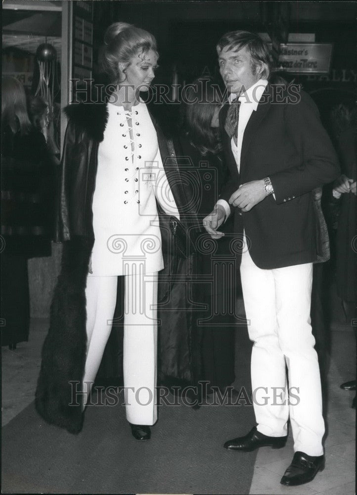 1969, Gunter Sachs, Mirja - KSB47947 - Historic Images