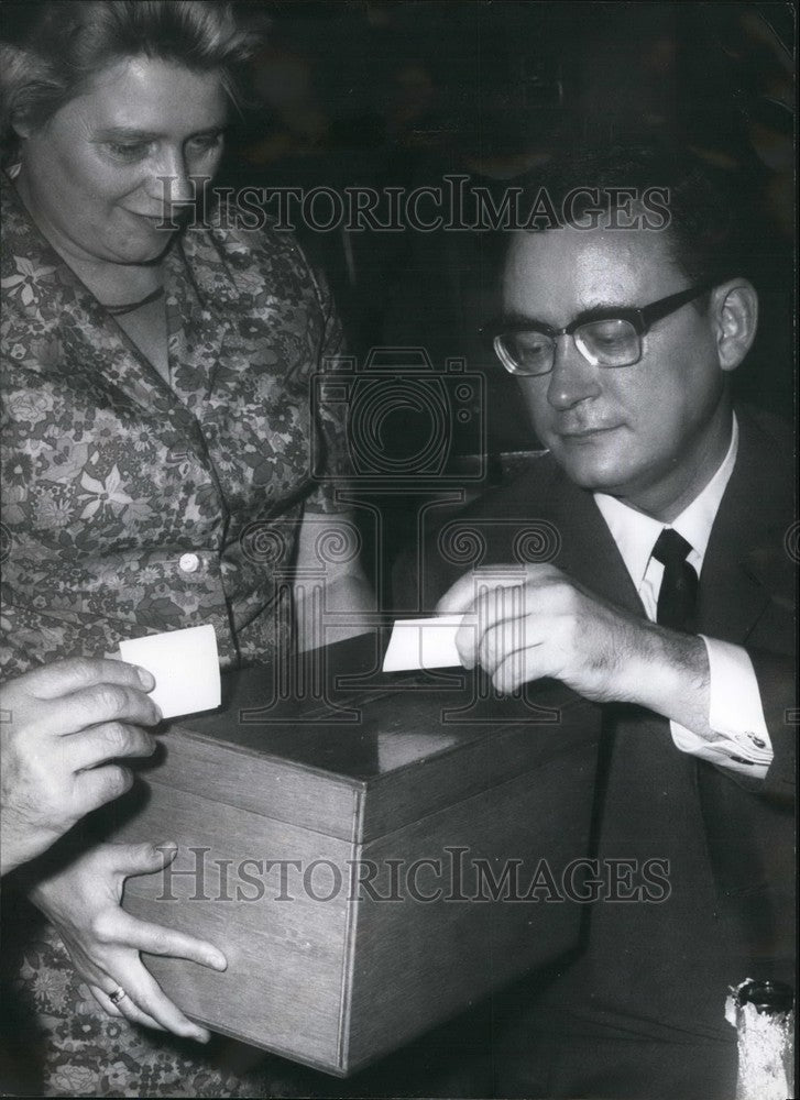 1967 Press Photo Klaus Schutz Candidate For Lord-Mayor of Berlin - Historic Images