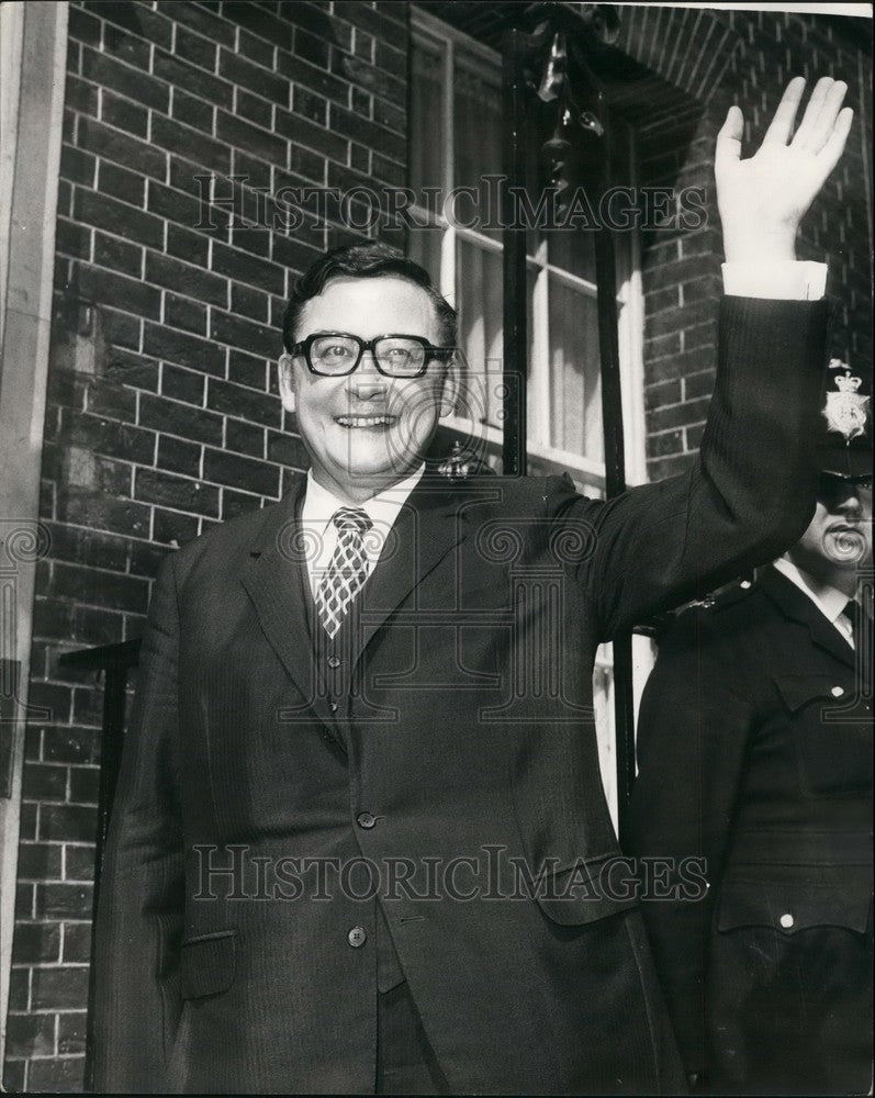 1970 Press Photo Herr Chutz Mayor West Berlin London After Meeting Minister-Historic Images