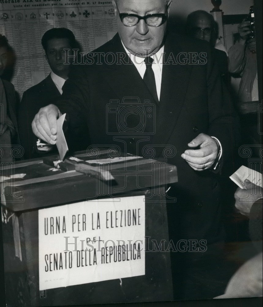 1968 Press Photo President Giuseppe Saragat Italy Voting General Election-Historic Images