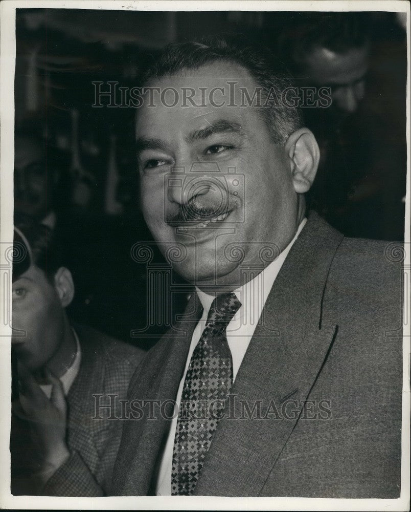 1956 Press Photo Wing Commander Aly Sabri In London Suez Canal Conference - Historic Images