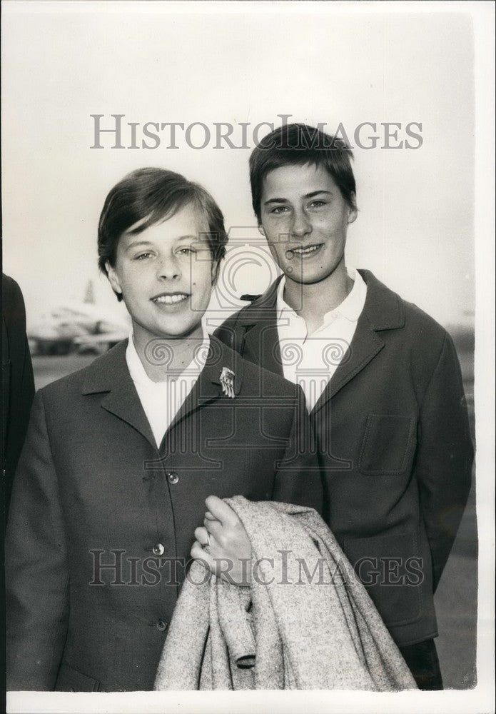 1963 Dr Schroeder's Daughters Christina, Antina - Historic Images