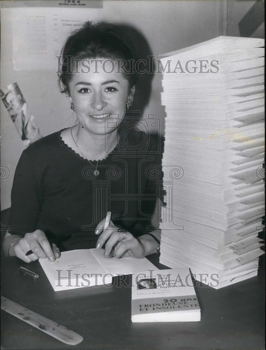 1965 Christine Singer Publishes 1st Book "Dan Hypocrit's Diary" - Historic Images