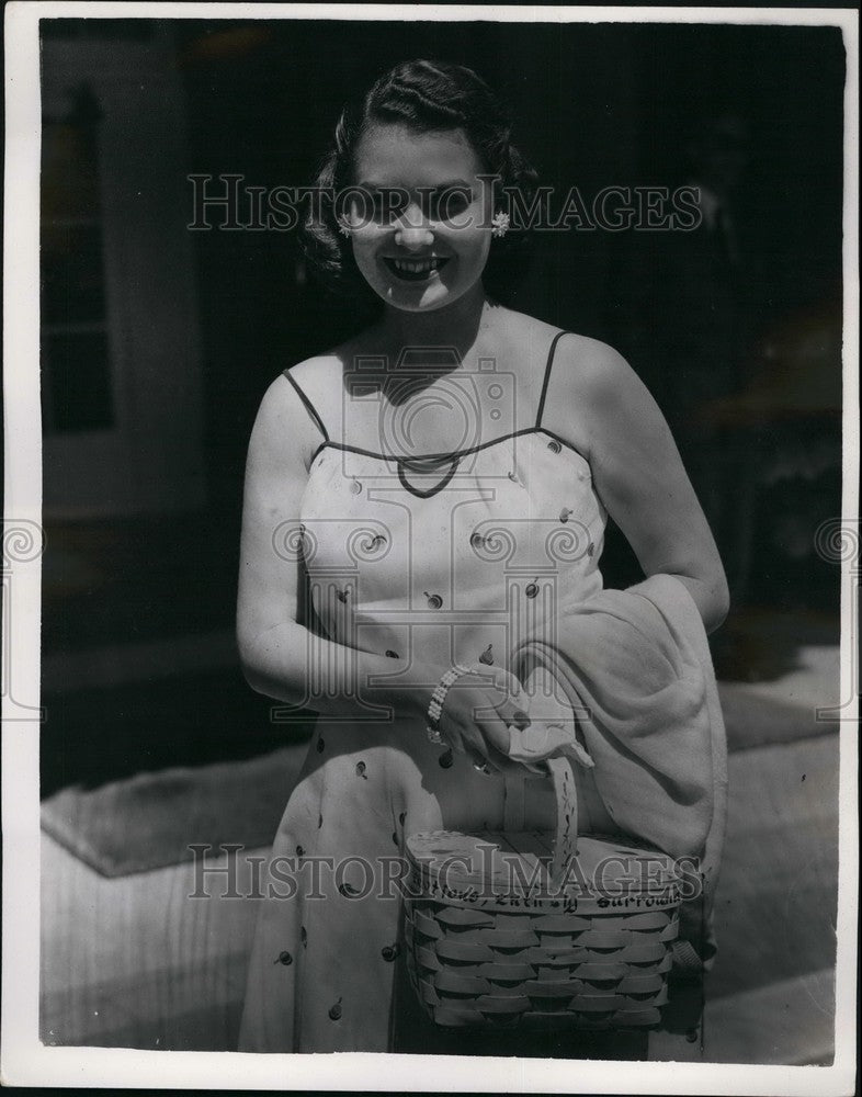 1953 Press Photo Mrs. Vig Seixas wife American player opening day Wimbledon-Historic Images