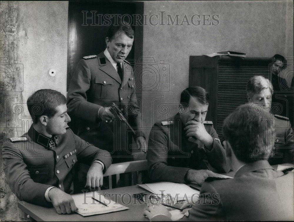 1944 Actor Richard Burton In Death In Rome  - Historic Images