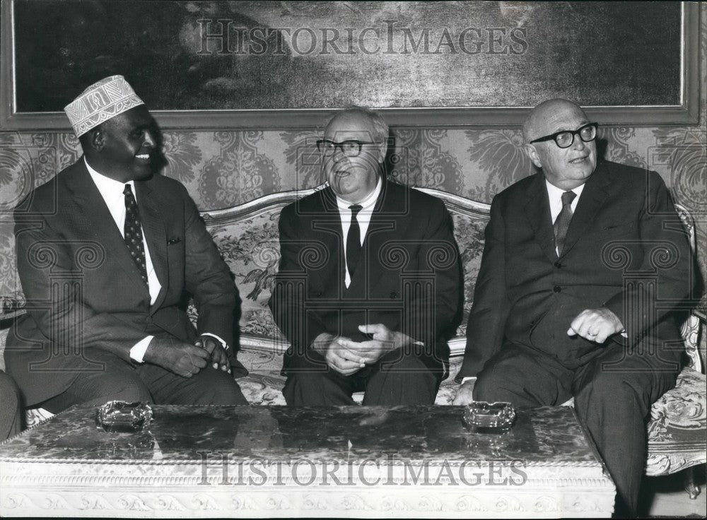 Press Photo Pres. Scermarche,Pres Saraga &amp; F.M. Pietro Nenni - KSB49373-Historic Images