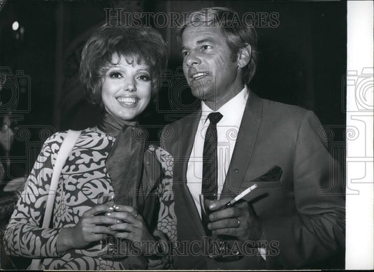 1970, Stella Mooney and Carl Schell - KSB49423 - Historic Images