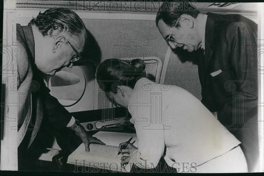 Press Photo Isabel Martinez de Peron of Argentina - KSB49809 - Historic Images