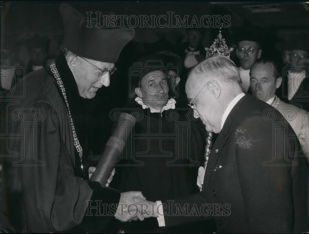 1955 Prof. Alfred Marchionini &amp; grandson of  Louis Pasteur - Historic Images