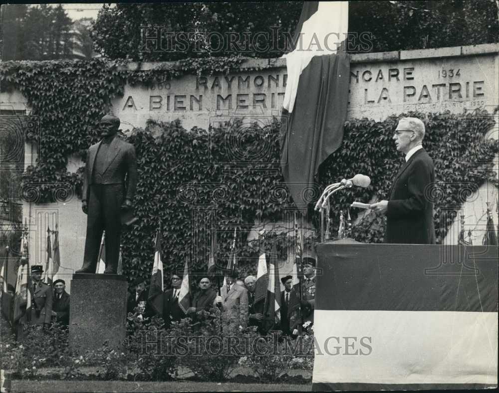 1968, Council President Couve de Murville, Raymond Poincare Memorial - Historic Images