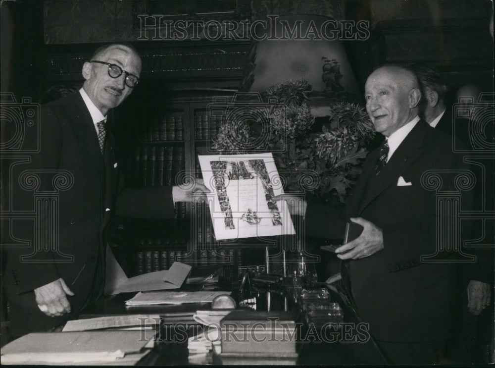 1953 Press Photo Adolphe Zuckor & Vice President Of Paris M. Langrenon-Historic Images