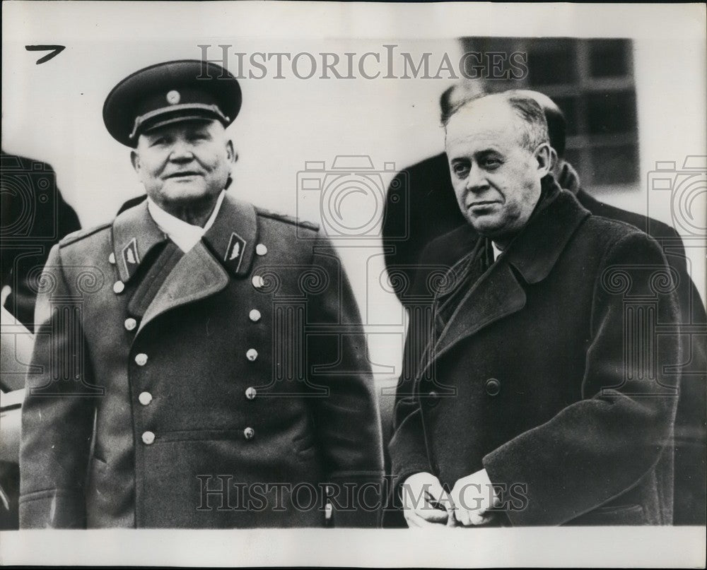 1965 Russian Representatives Arrive Winston Churchill Funeral - Historic Images