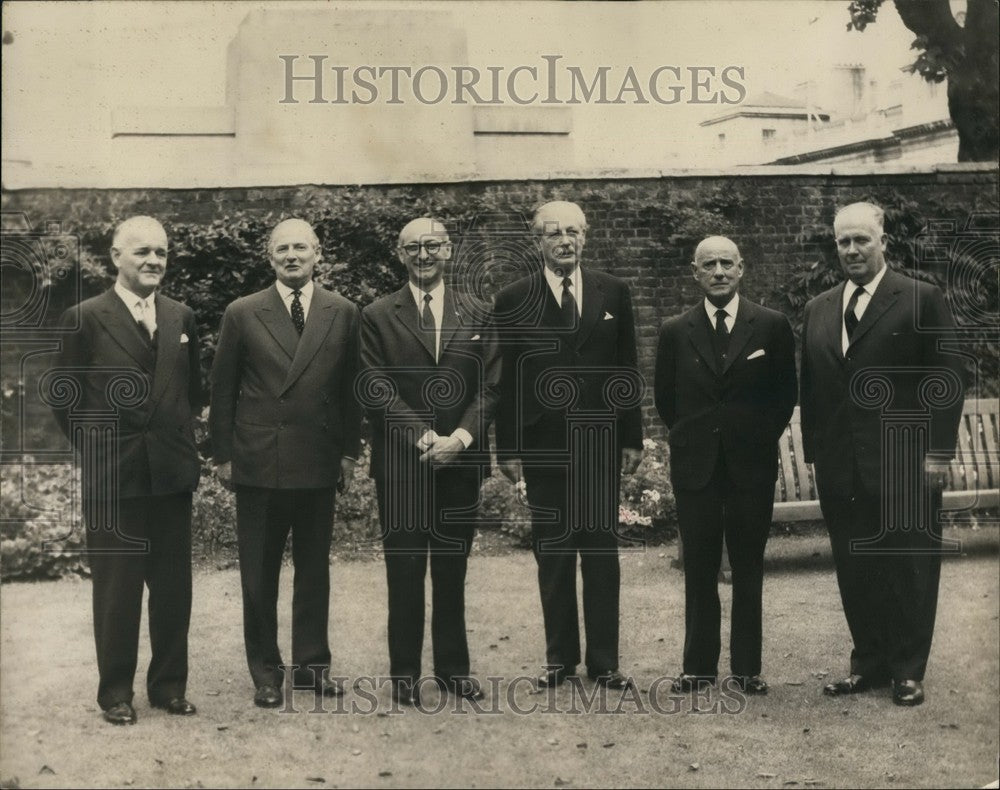 1960 J Ward,S Lloyd,Pres A Frounizi ,PM H Macmillan , Dr D Taboada - Historic Images