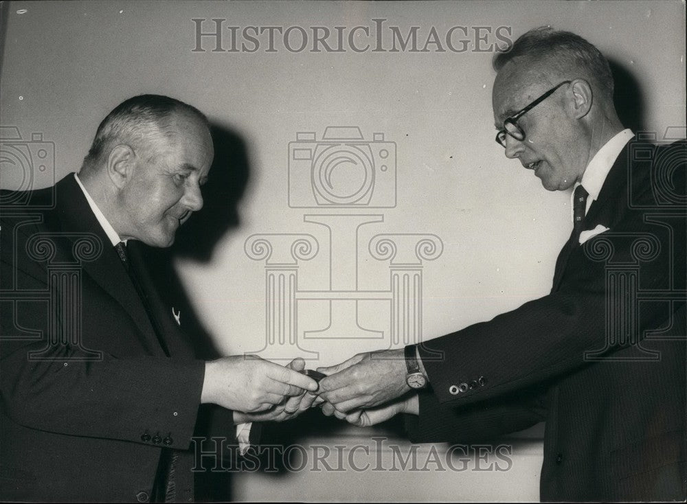 1958 Professor Dr. Carl Rudolf Florin Darwin medal Linnean Society - Historic Images