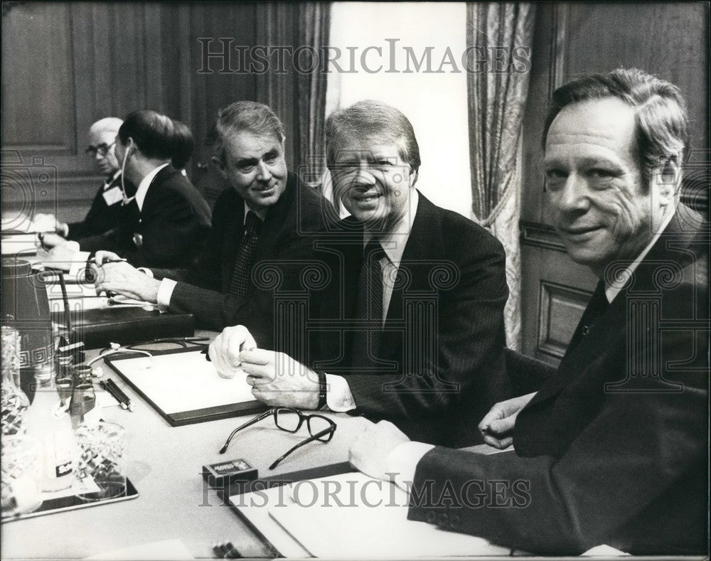 1977 American President Jimmy Carter secretary State Cyrus Vance - Historic Images