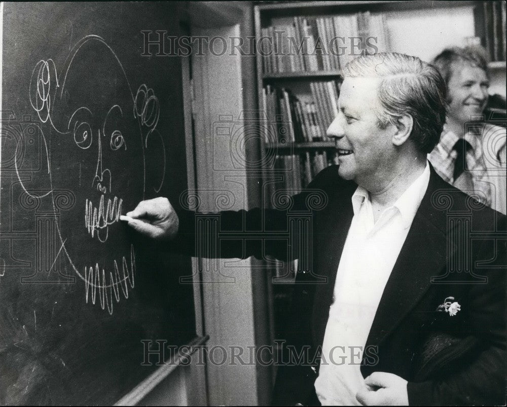 Press Photo Helmut Schmidt The west German prime minster - KSB51977-Historic Images