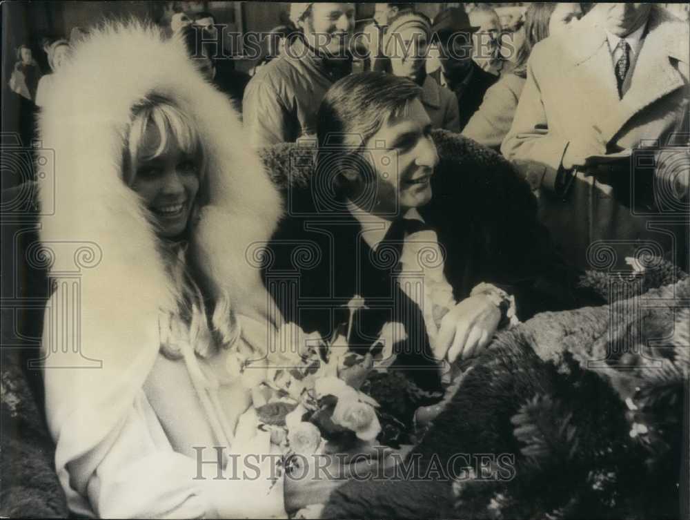 1969 Newlyweds Gunther Sachs (Germany) & Mirja Larsson (Sweden) - Historic Images