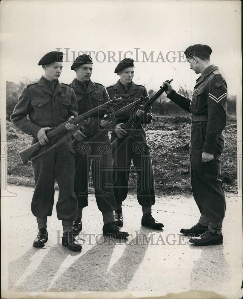 1953 Press Photo Port Arms for Inspection by Cpl. T. Garvey - KSB52917-Historic Images