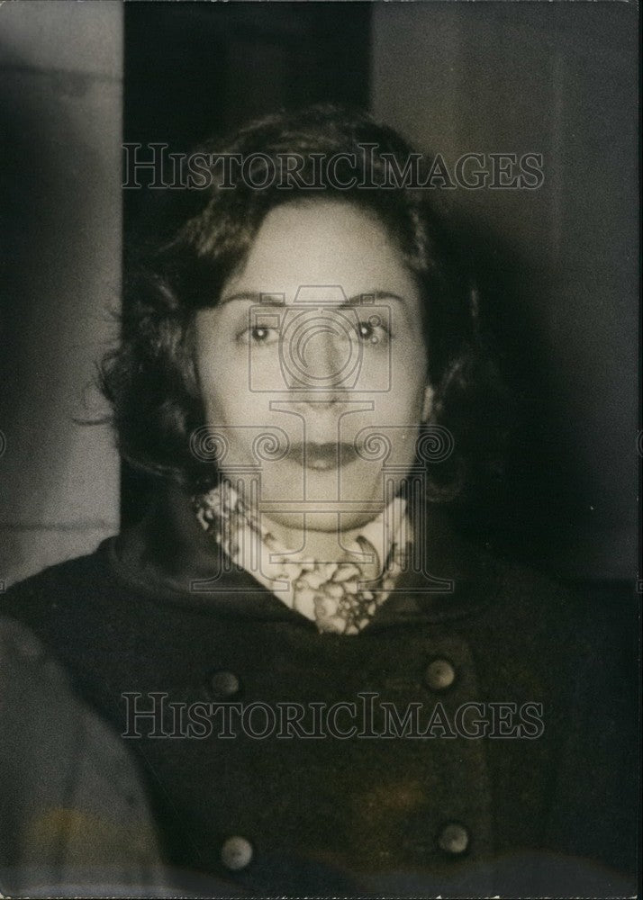 1963, Mrs. Argoud at husbands trial - KSB52935 - Historic Images