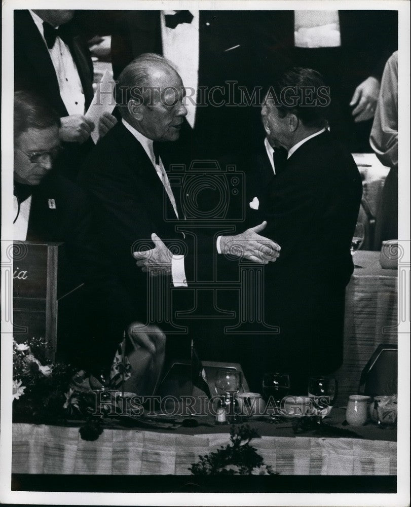 Press Photo Gerald Ford and Ronald Reagan - KSB53137 - KSB53137 - Historic Images