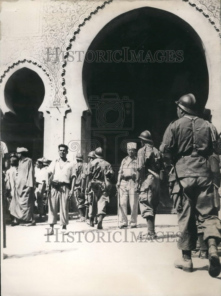 1954 streets Fez troops police demonstrators check identity - Historic Images