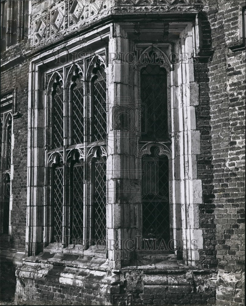 Press Photo windows Sutton Place Mansion English home Paul Getty milllionaire - Historic Images