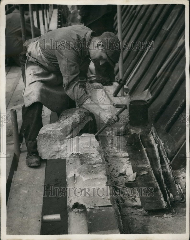 1954 Press Photo Westminster Abbey restoration work - KSB53533-Historic Images