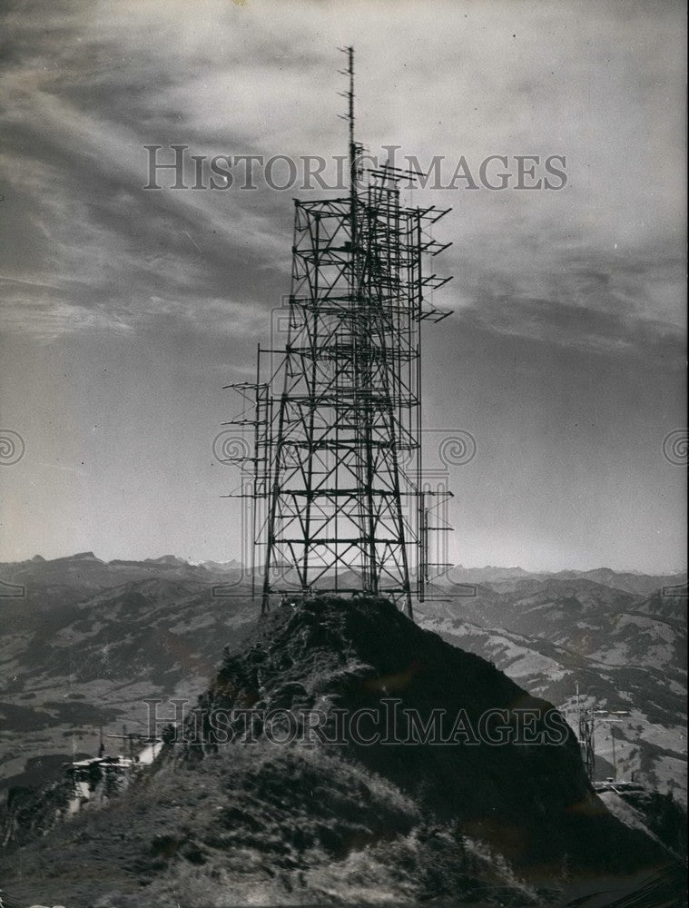 1956 Press Photo Ultra short wave station at the Grunten - KSB53669 - Historic Images