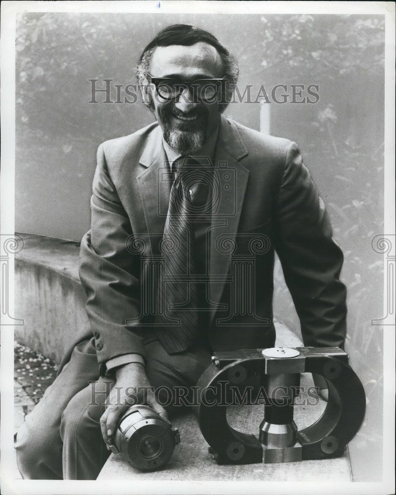 Press Photo The world's most powerful magnets - Historic Images