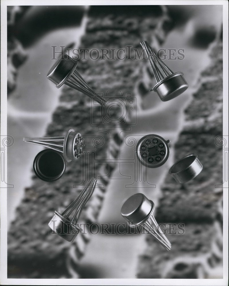 1971 A Handful Of GER 2507's, Shift Registers - Historic Images