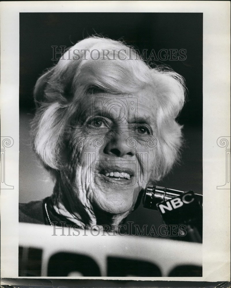 1976 Lillian Carter senior citizens St. Jude's School New York - Historic Images