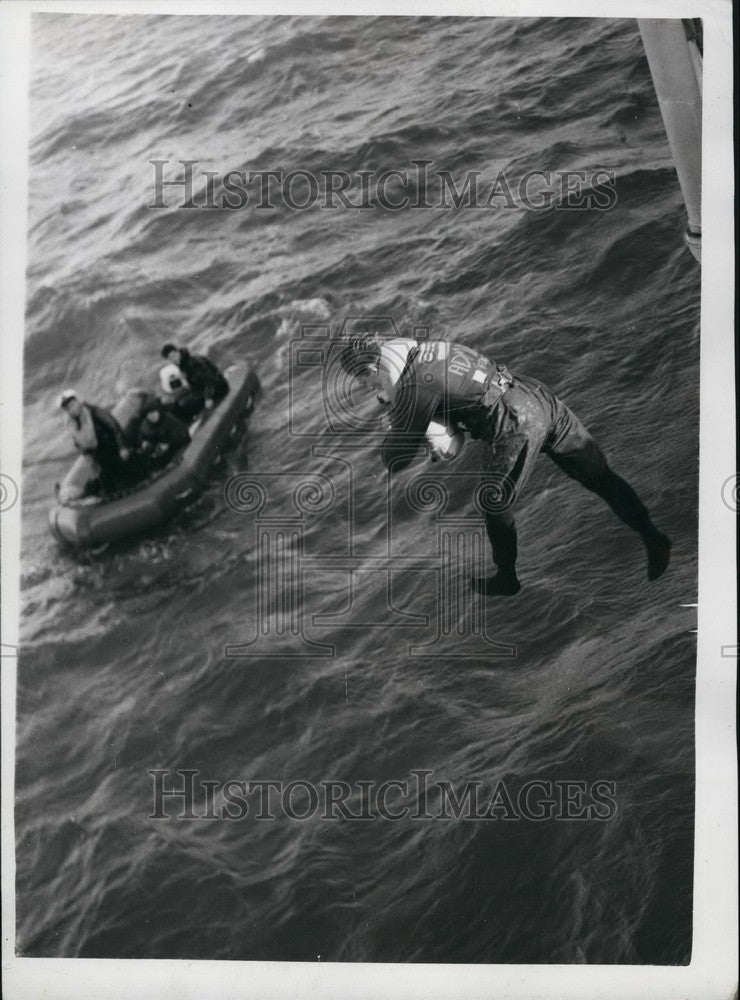 1960 Royal Navy survival tests at sea - Historic Images