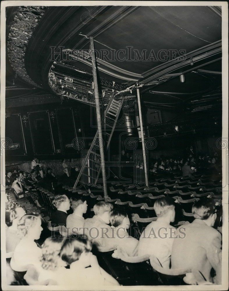 1955 Part of the Paliadium Roof Falls on Audience Show Goes On - Historic Images