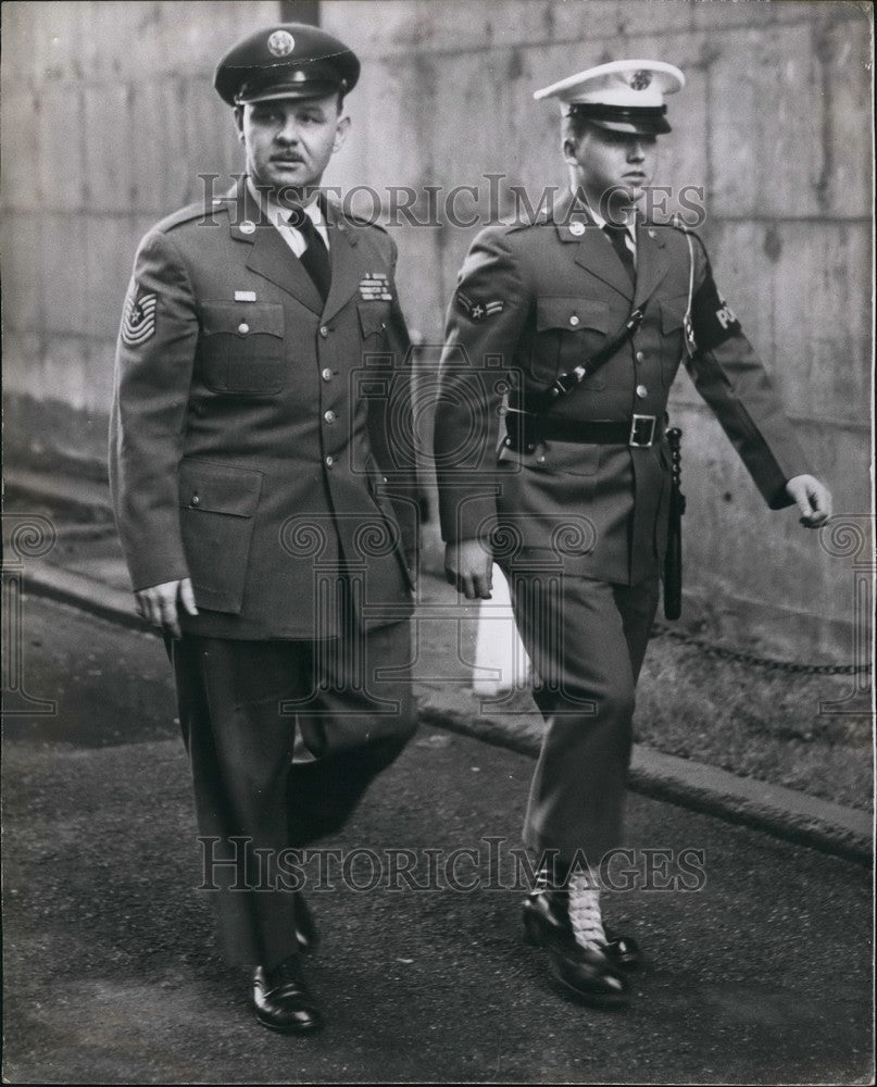 1958 Press Photo Master Sargeant Marcus M. Marymont Leaves The Court With Escort-Historic Images