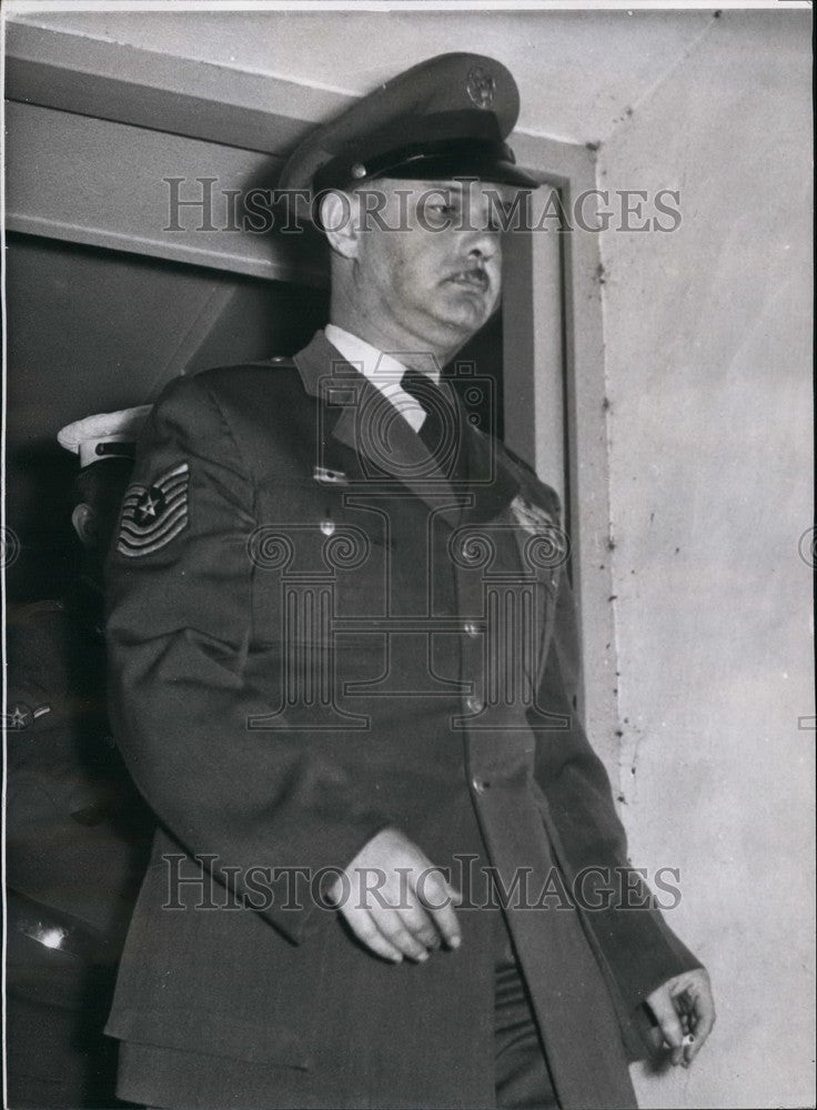 1950 Press Photo Sergeant Marcus Marymont Leaves The Court After Guilty Verdict-Historic Images