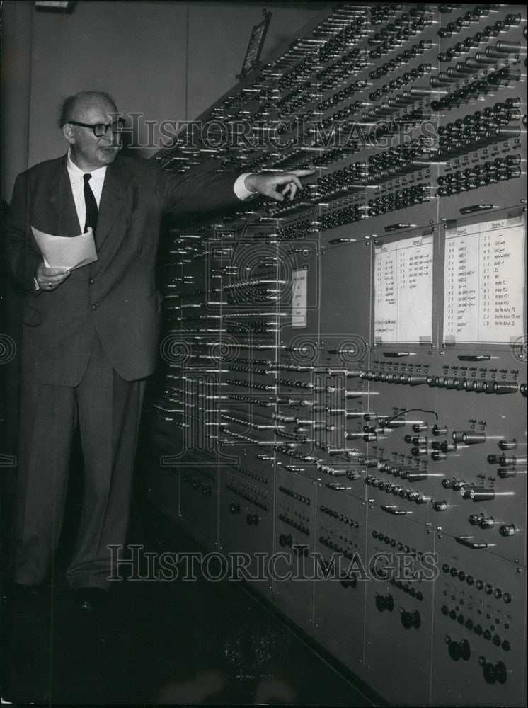 1956 Dr. Hans Piloty in Front of a Part of the PERM - Historic Images