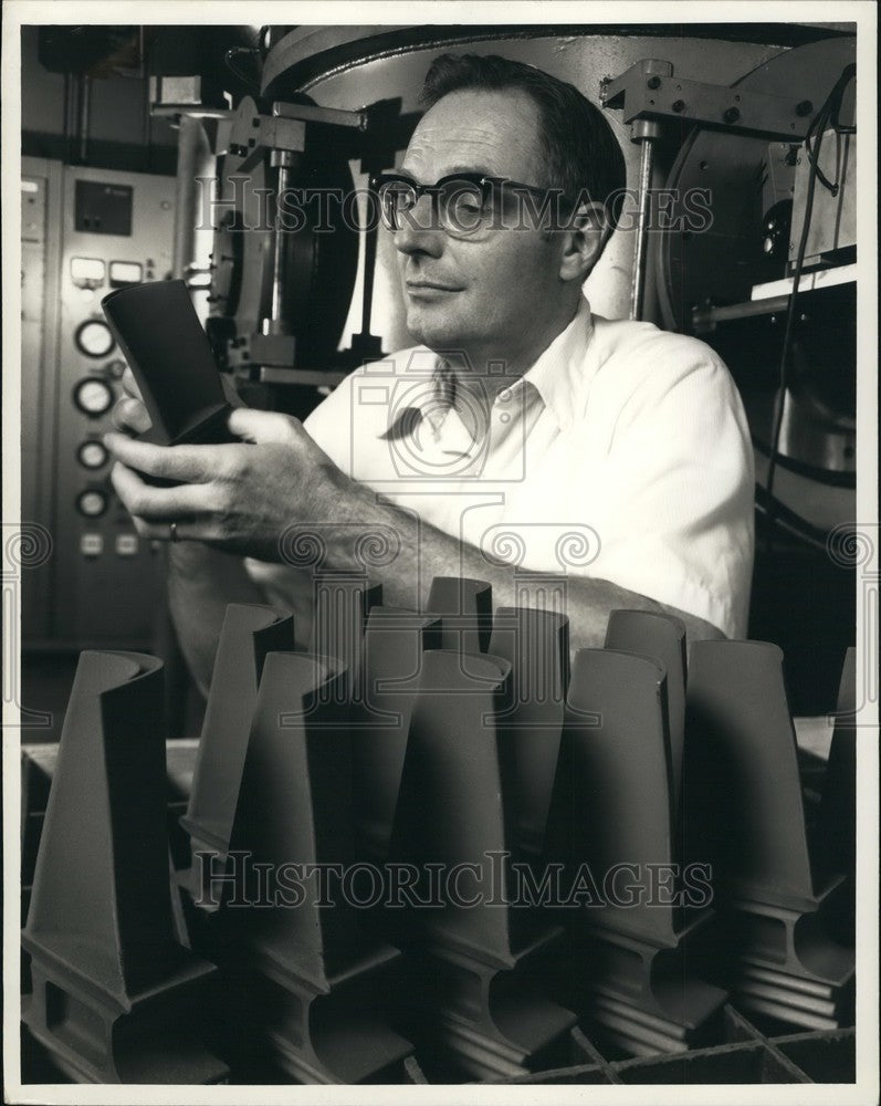 1980 Metallurgical Engineer John R. Rairden GE Research & Developmen - Historic Images