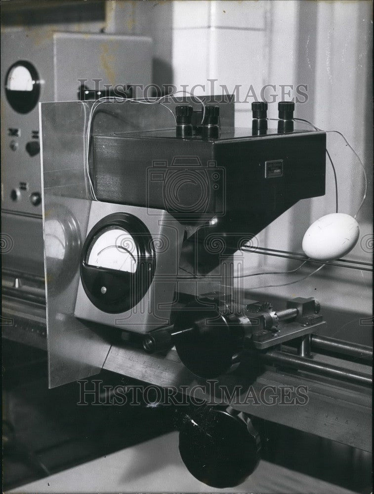 1957 Press Photo An implement to check to the quality of eggs - KSB54893 - Historic Images