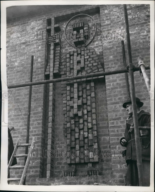 1958, London Suburb's Modern Churc - KSB55285 - Historic Images