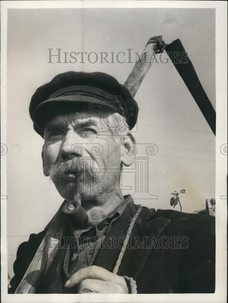 1956 Press Photo Old Joseph United Nations Association appeal - KSB55337-Historic Images