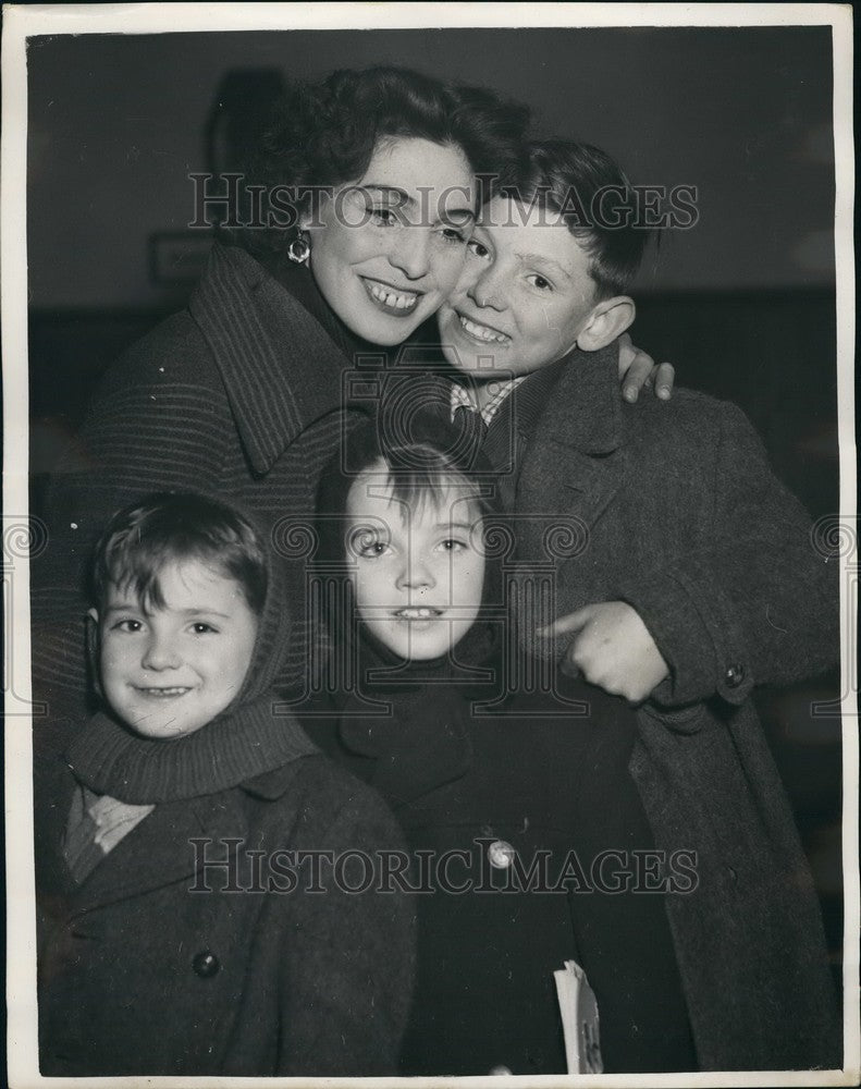 1956 Press Photo Mother wins back three Iron Curtain sons - KSB55353-Historic Images