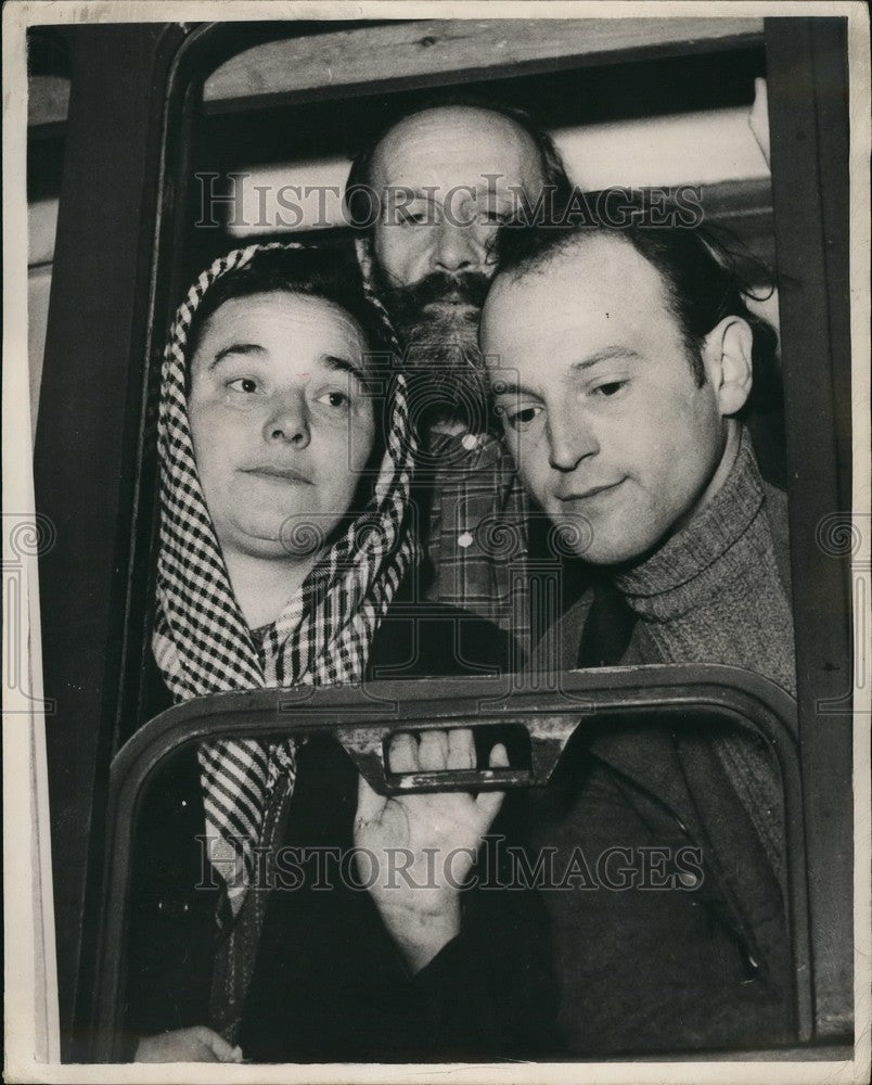 1954 camp of Ptoma Franz Preluschnik Maria Petrowa  - Historic Images