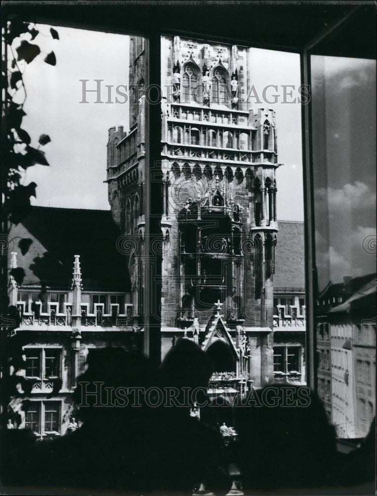 Press Photo The Tower of the Town-Hall at Marien-Square - Historic Images
